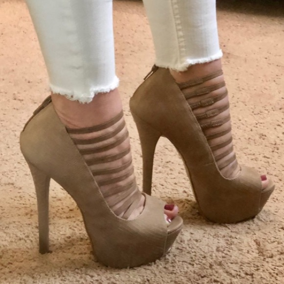 Steve Madden Shoes - Gorgeous Steve Madden platforms size 8